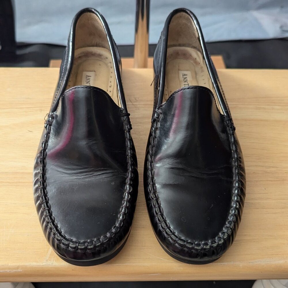 VINTAGE Leather Black Ann Taylor Working Loafers Size US7M